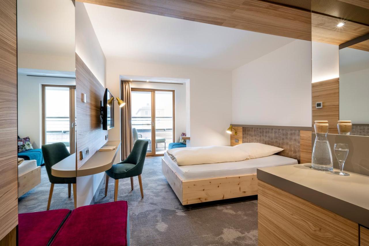 Hotel Frechdachs Бад-Фюссинг Экстерьер фото
